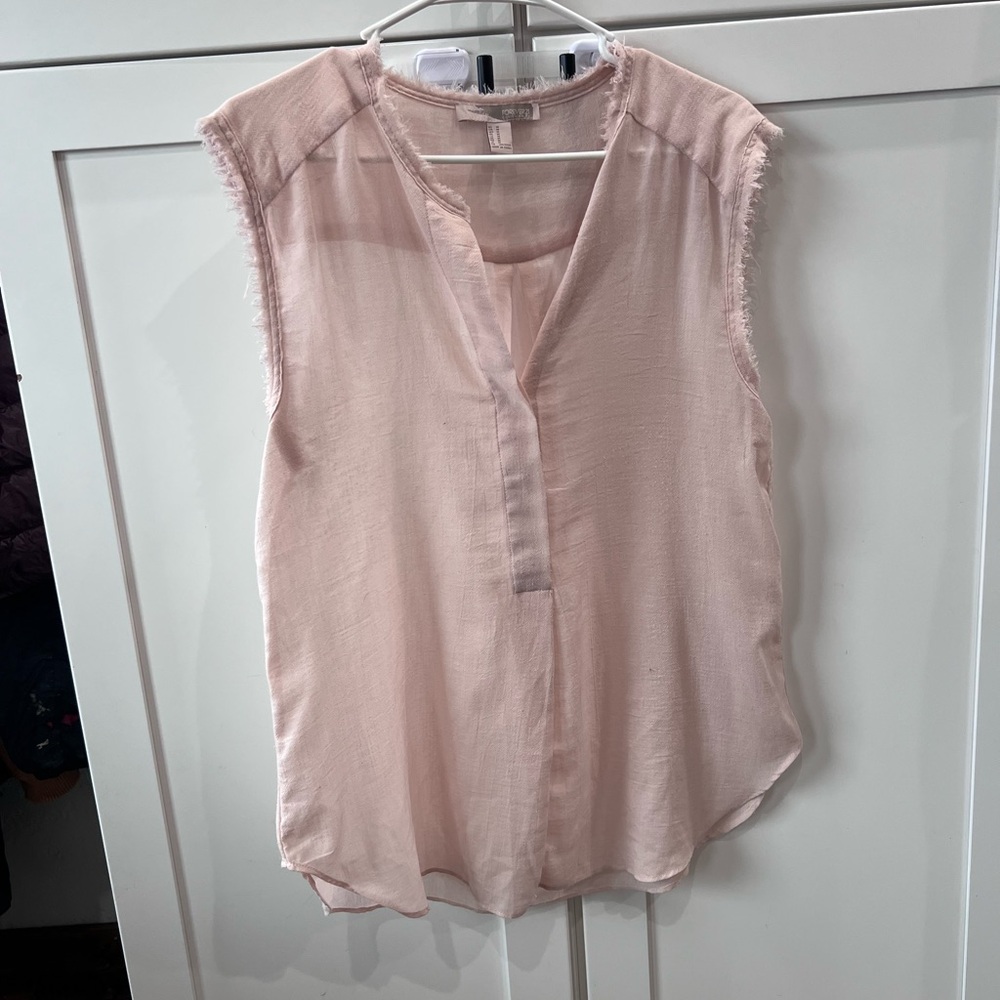 FOREVER 21 SLEEVELESS BLOUSE